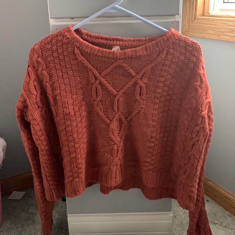 Miss orangey sweater